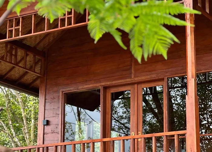 Kubu Waru Bali * Munduk