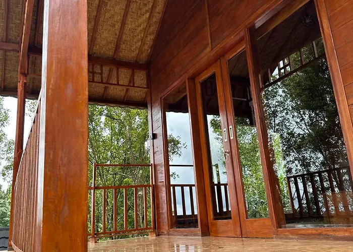 Kubu Waru Bali Alloggio in famiglia Munduk